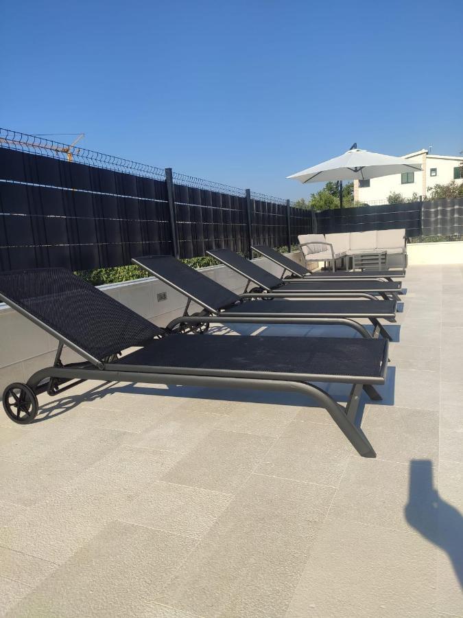 Apartmani Beran Seget Vranjica Exterior foto