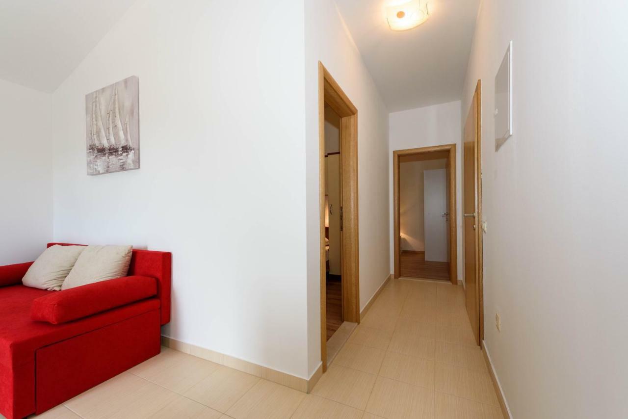 Apartmani Beran Seget Vranjica Exterior foto